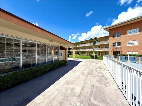 1885 NE 121st Street North Miami FL 33181