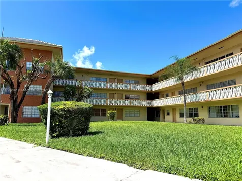 1885 NE 121st Street North Miami FL 33181