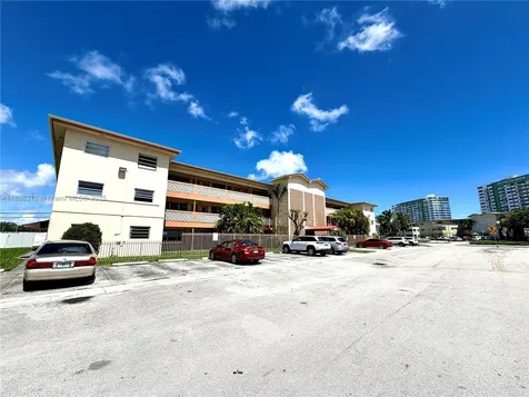 1885 NE 121st Street North Miami FL 33181