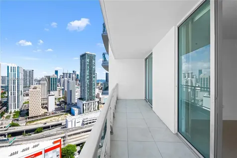 90 SW 3rd Street Miami FL 33130