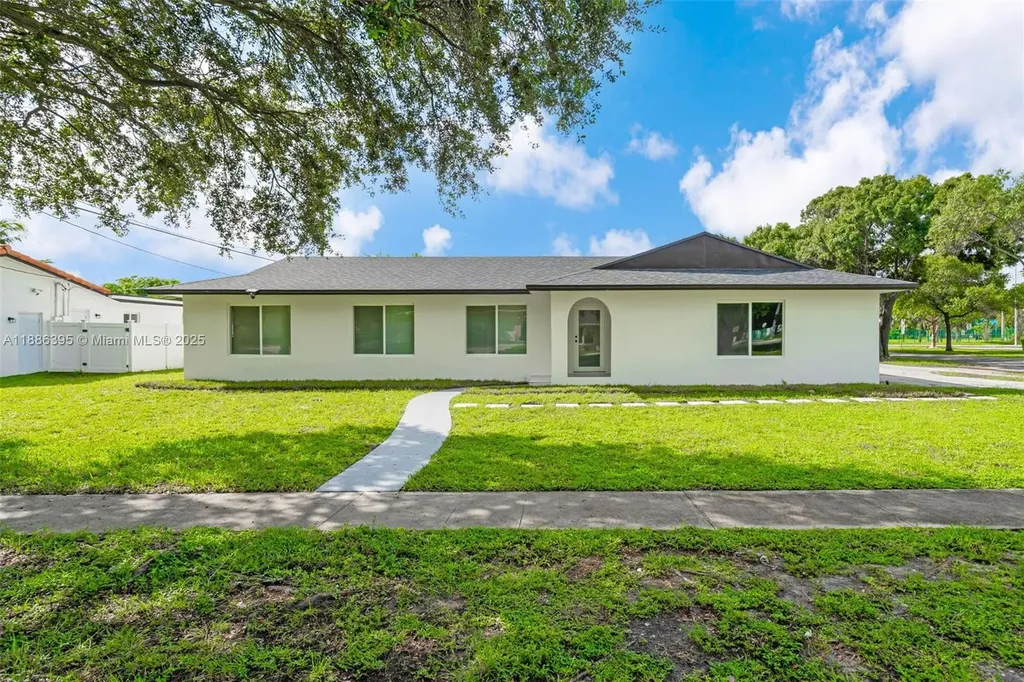 5360 SW 9th Street Plantation FL 33317