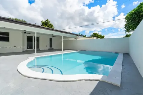 5360 SW 9th Street Plantation FL 33317