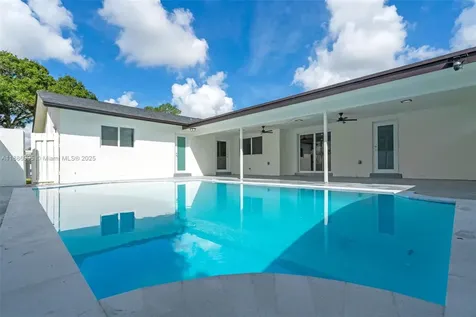 5360 SW 9th Street Plantation FL 33317
