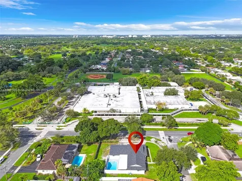 5360 SW 9th Street Plantation FL 33317