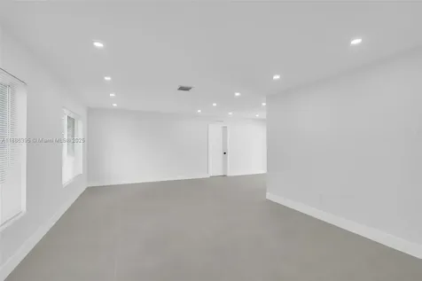 5360 SW 9th Street Plantation FL 33317