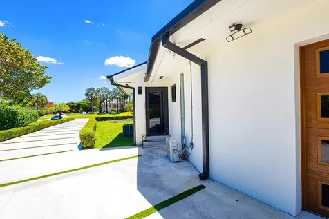 10506 SW 89 Place Miami FL 33176