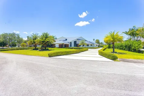 10506 SW 89 Place Miami FL 33176