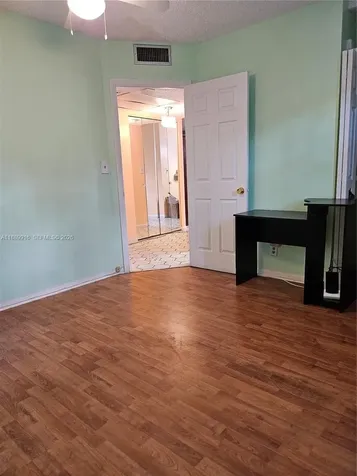 5121 W Oakland Park Boulevard Lauderdale Lakes FL 33313
