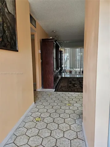 5121 W Oakland Park Boulevard Lauderdale Lakes FL 33313