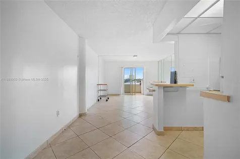 7904 West Drive North Bay Village FL 33141
