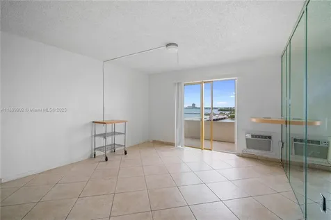 7904 West Drive North Bay Village FL 33141