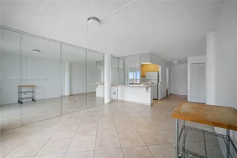 7904 West Drive North Bay Village FL 33141