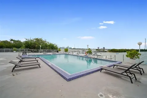7904 West Drive North Bay Village FL 33141