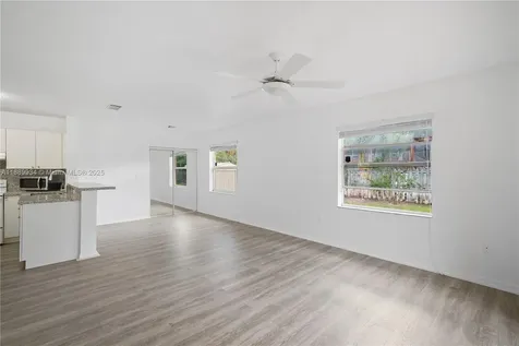 244 NW 179th Street Miami Gardens FL 33169