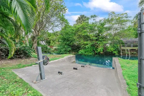 7605 SW 160th Terrace Palmetto Bay FL 33157