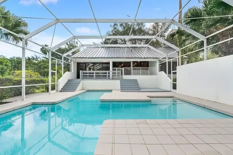 7605 SW 160th Terrace Palmetto Bay FL 33157