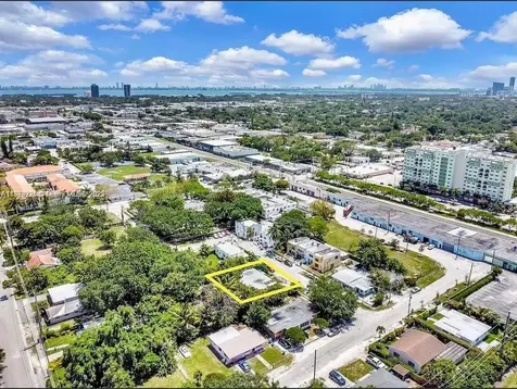 261 NW 73rd Terrace Miami FL 33150