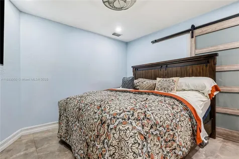 9795 NW 27th Terrace Doral FL 33172