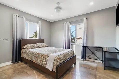 9795 NW 27th Terrace Doral FL 33172