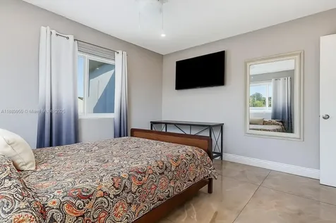 9795 NW 27th Terrace Doral FL 33172