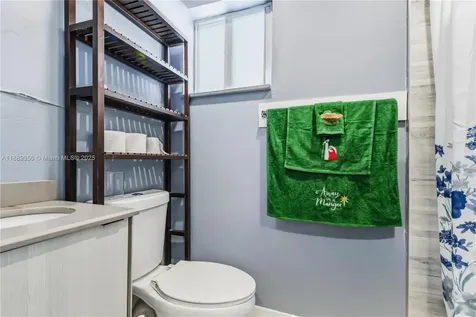 9795 NW 27th Terrace Doral FL 33172