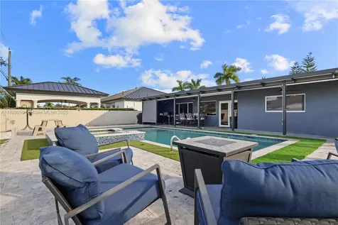 9795 NW 27th Terrace Doral FL 33172