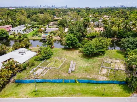 11595 W Biscayne Canal Road Miami FL 33161