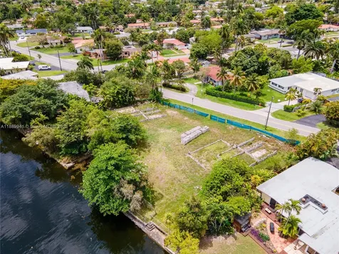 11595 W Biscayne Canal Road Miami FL 33161