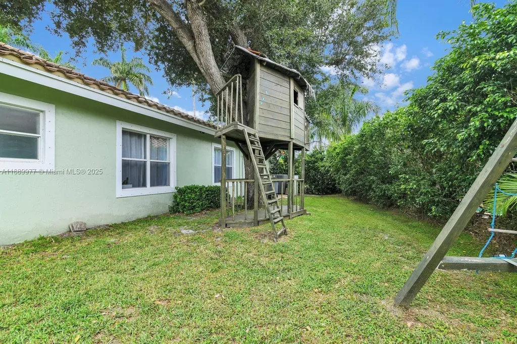 6622 Newport Lake Circle Boca Raton FL 33496