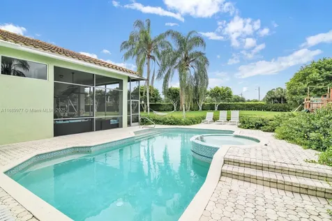 6622 Newport Lake Circle Boca Raton FL 33496