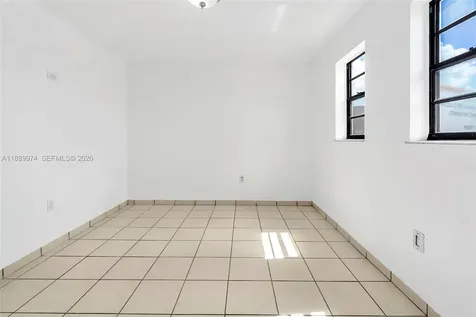 3945 SW 89th Avenue Miami FL 33165