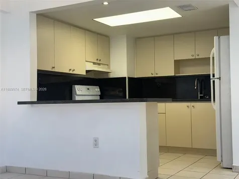 3945 SW 89th Avenue Miami FL 33165