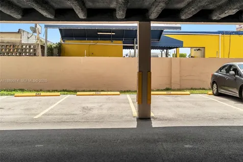 3945 SW 89th Avenue Miami FL 33165