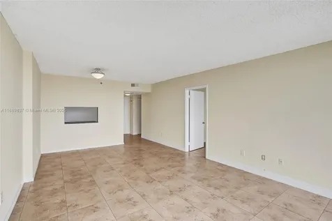 1470 NE 123rd Street North Miami FL 33161