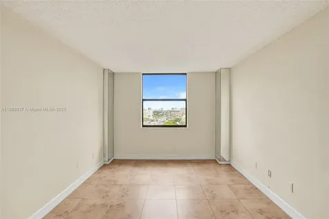 1470 NE 123rd Street North Miami FL 33161