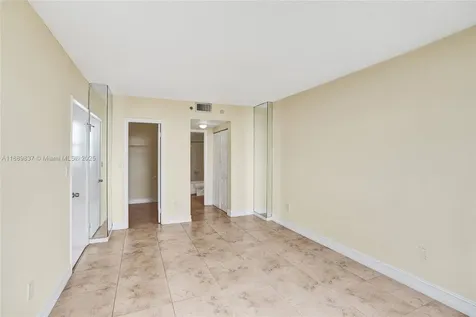 1470 NE 123rd Street North Miami FL 33161
