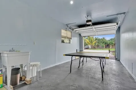 208 SW 2nd Avenue Hallandale Beach FL 33009