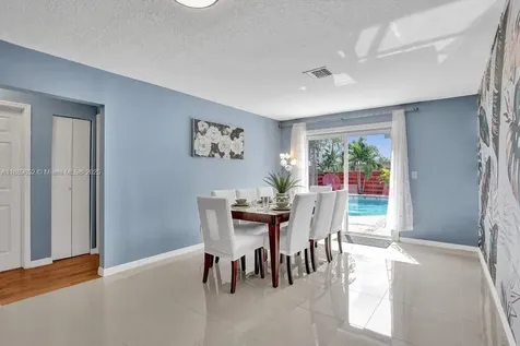 208 SW 2nd Avenue Hallandale Beach FL 33009