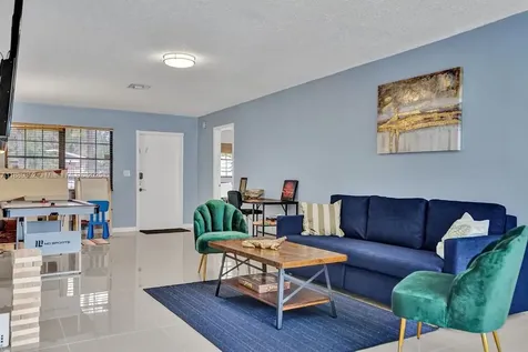 208 SW 2nd Avenue Hallandale Beach FL 33009