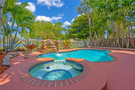 10213 SW 156th Avenue Miami FL 33196