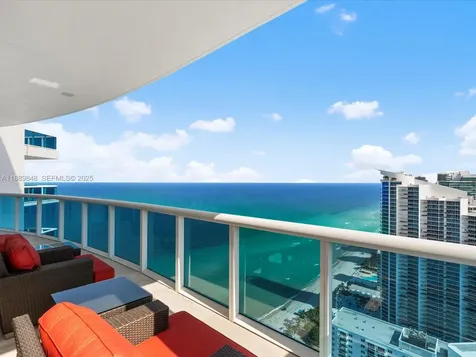 2711 S Ocean Drive Hollywood FL 33019