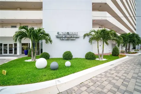 7904 West Drive North Bay Village FL 33141