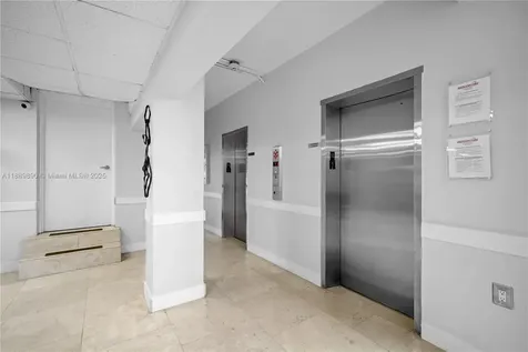 7904 West Drive North Bay Village FL 33141