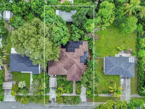 1320 NE 138th Street North Miami FL 33161
