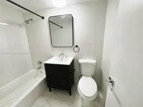 4317 NE 21st Avenue Fort Lauderdale FL 33308