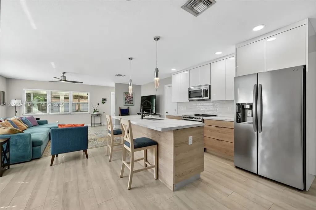 839 SW 16th Street Fort Lauderdale FL 33315