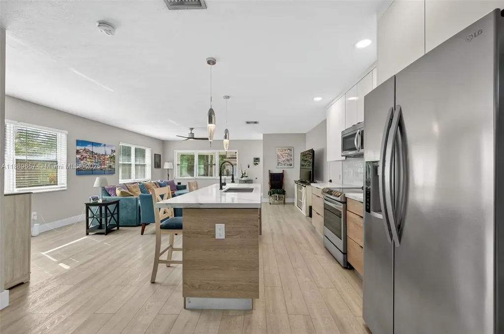 839 SW 16th Street Fort Lauderdale FL 33315