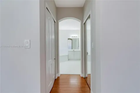 8450 NW 113th Passage Doral FL 33178