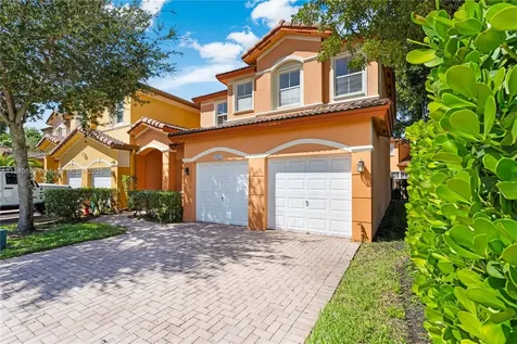 8450 NW 113th Passage Doral FL 33178