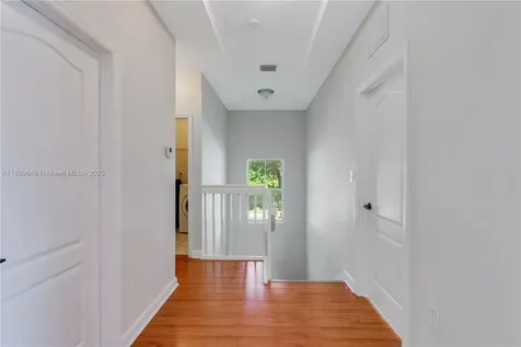 8450 NW 113th Passage Doral FL 33178